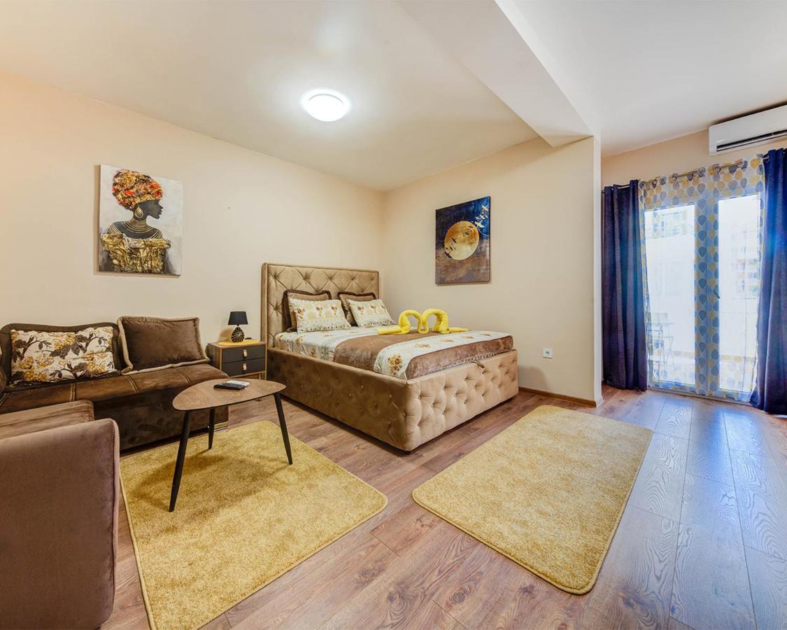 Dom B Apartments Budva Eksteriør billede