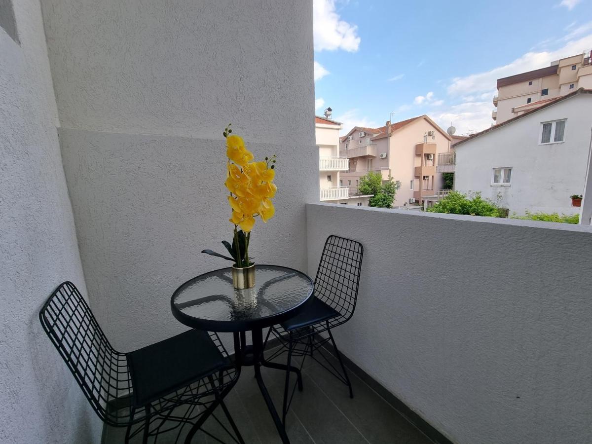 Dom B Apartments Budva Eksteriør billede